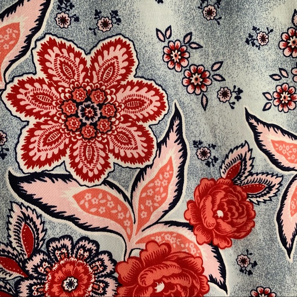 •Alanni By Donny Brook• Floral Cropped Pants - 12 - Picture 3 of 9